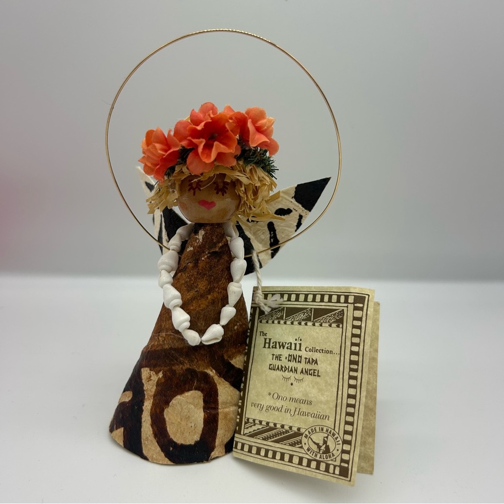 The Hawaii The Ona Tapa Guardian Angel 6" made in Hawaii tree top or shelf sit